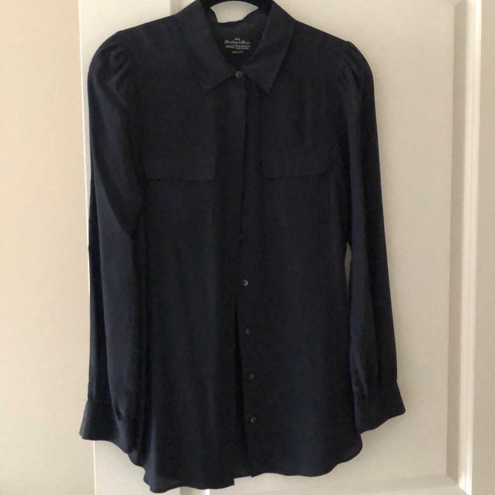 Broadway & Broome XS silk navy shirt button